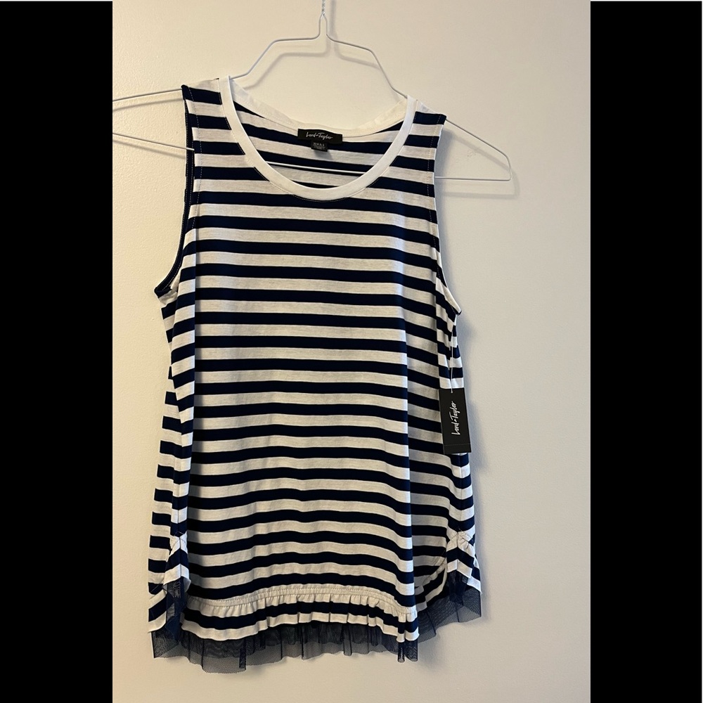 Lord & Taylor Navy and White sleeveless top XS NWT